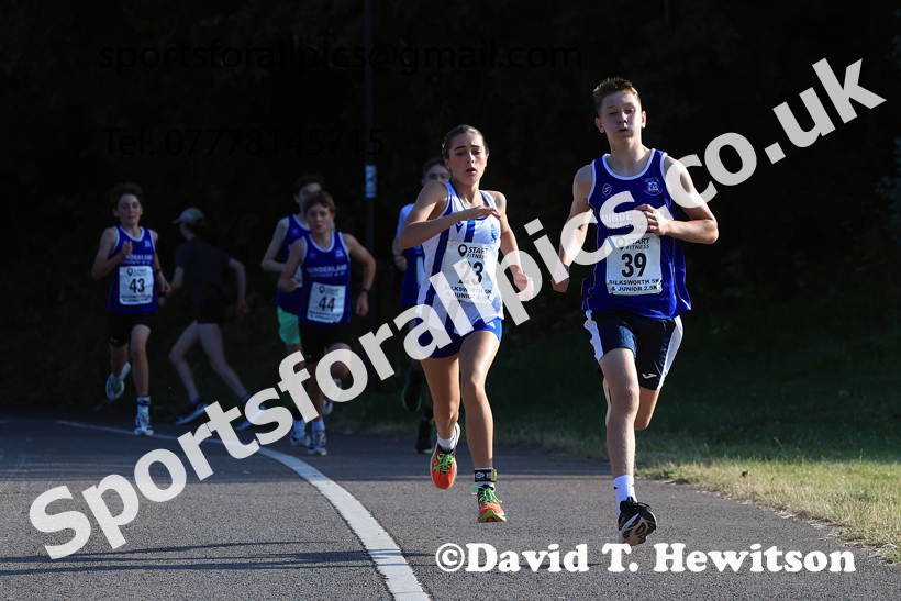 Young athletes, 2026 Sunderland 5k, Silksworth, Sunderland. Photo: David T. Hewitson/Sports for All Pics